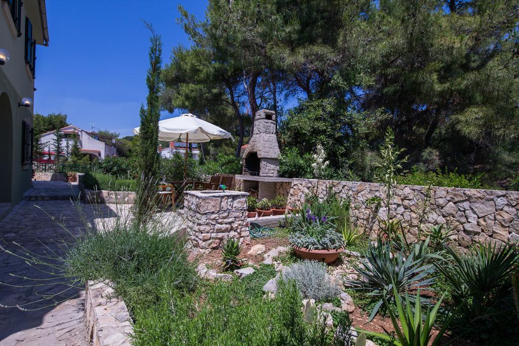 Apartments Perla Rukavac (Vis) Exterior foto