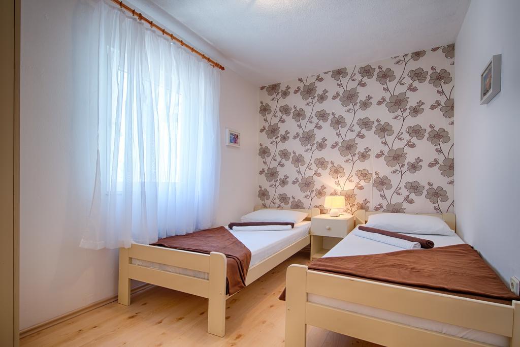 Apartments Perla Rukavac (Vis) Exterior foto